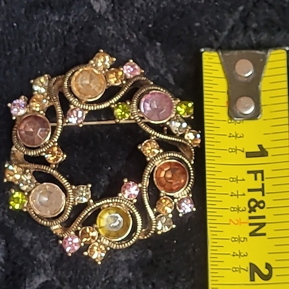 Monet Wreath Swirl Brooch Pin Gold-tone Rhinestones Vintage 1.75" - Picture 8 of 8